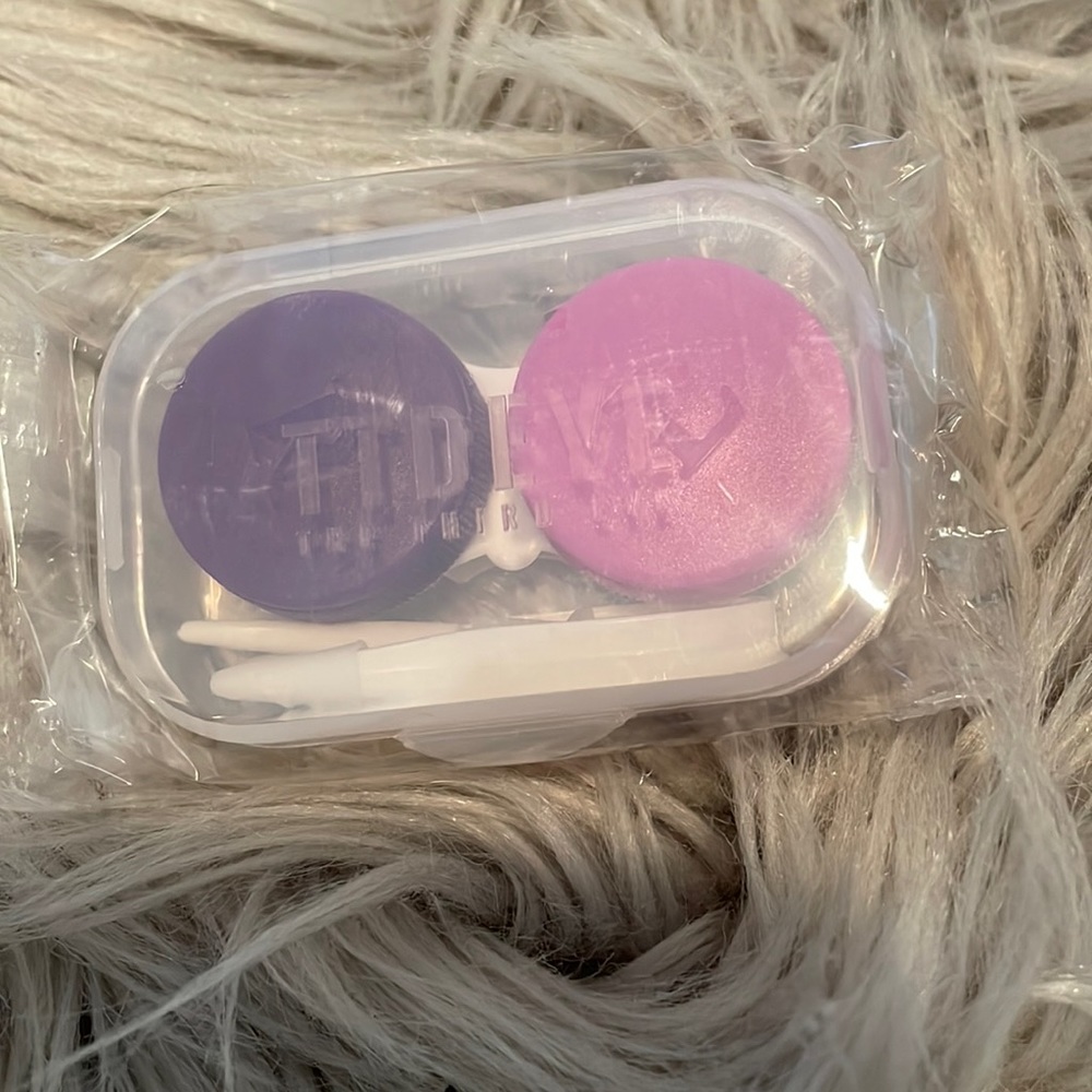 👀 FREE Lens Case & Tweezers